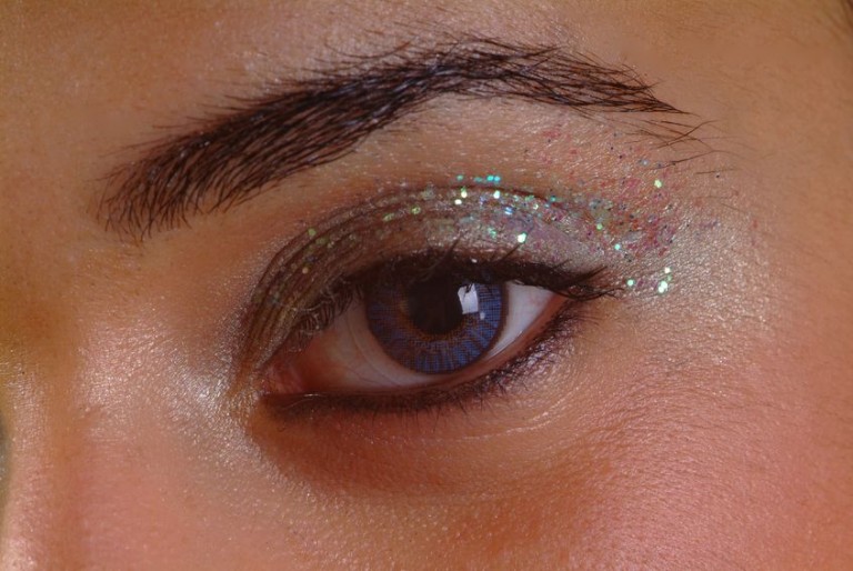 glitter eyes