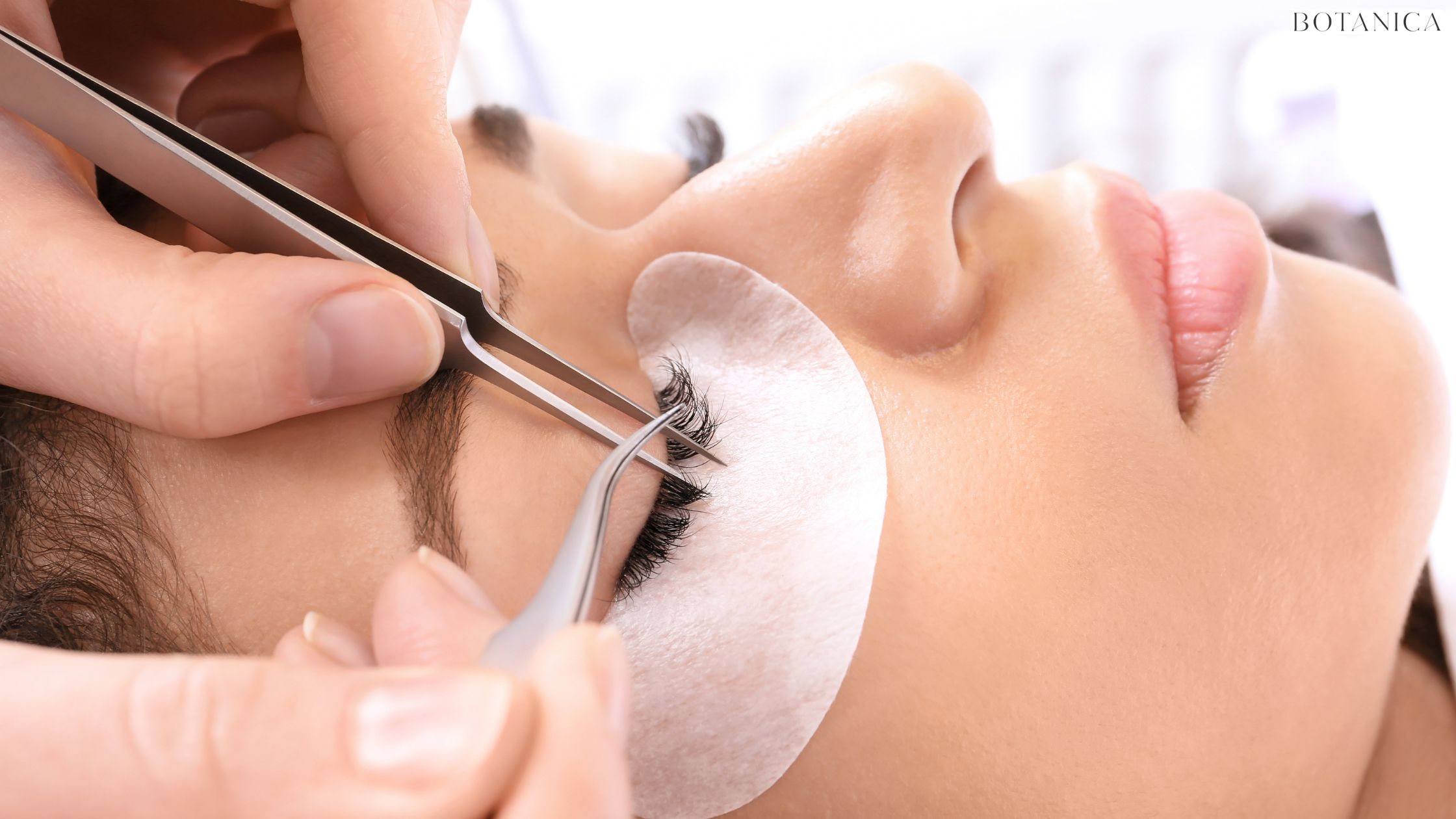 3 Easy Tips to Extend the Life of Your Lash Extensions