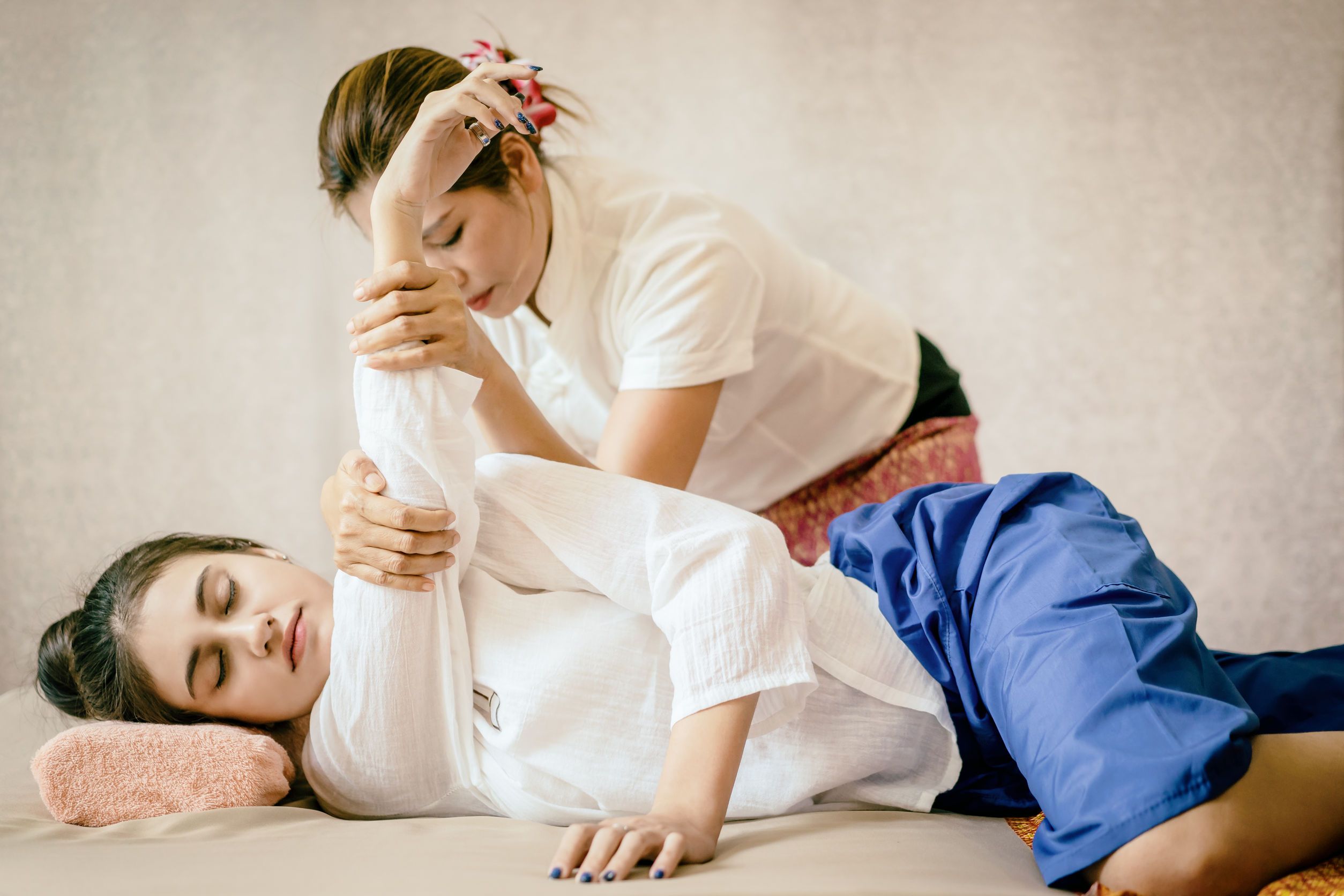 Thai Massage Vs Massage Therapy What To Know For Your Bodys Benefit Botanica Day Spa